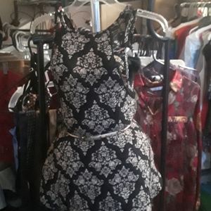 Blouse with lace by Persaya